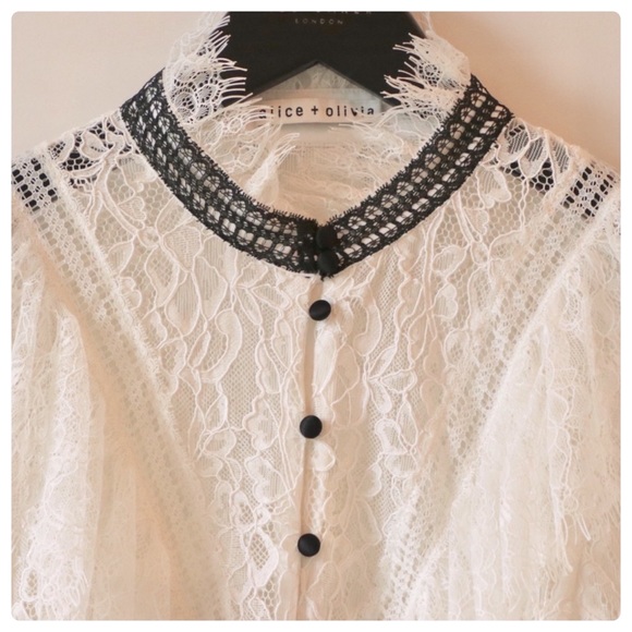 ALICE + OLIVIA Jessia Lace Button Front Blouse - Picture 12 of 13